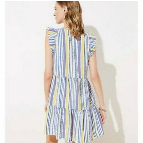 💥BLACK FRIDAY BOGO FREE EVERYTHING💥 Size 14 LOFT Flutter Sleeve Swing Dress - Picture 2 of 3